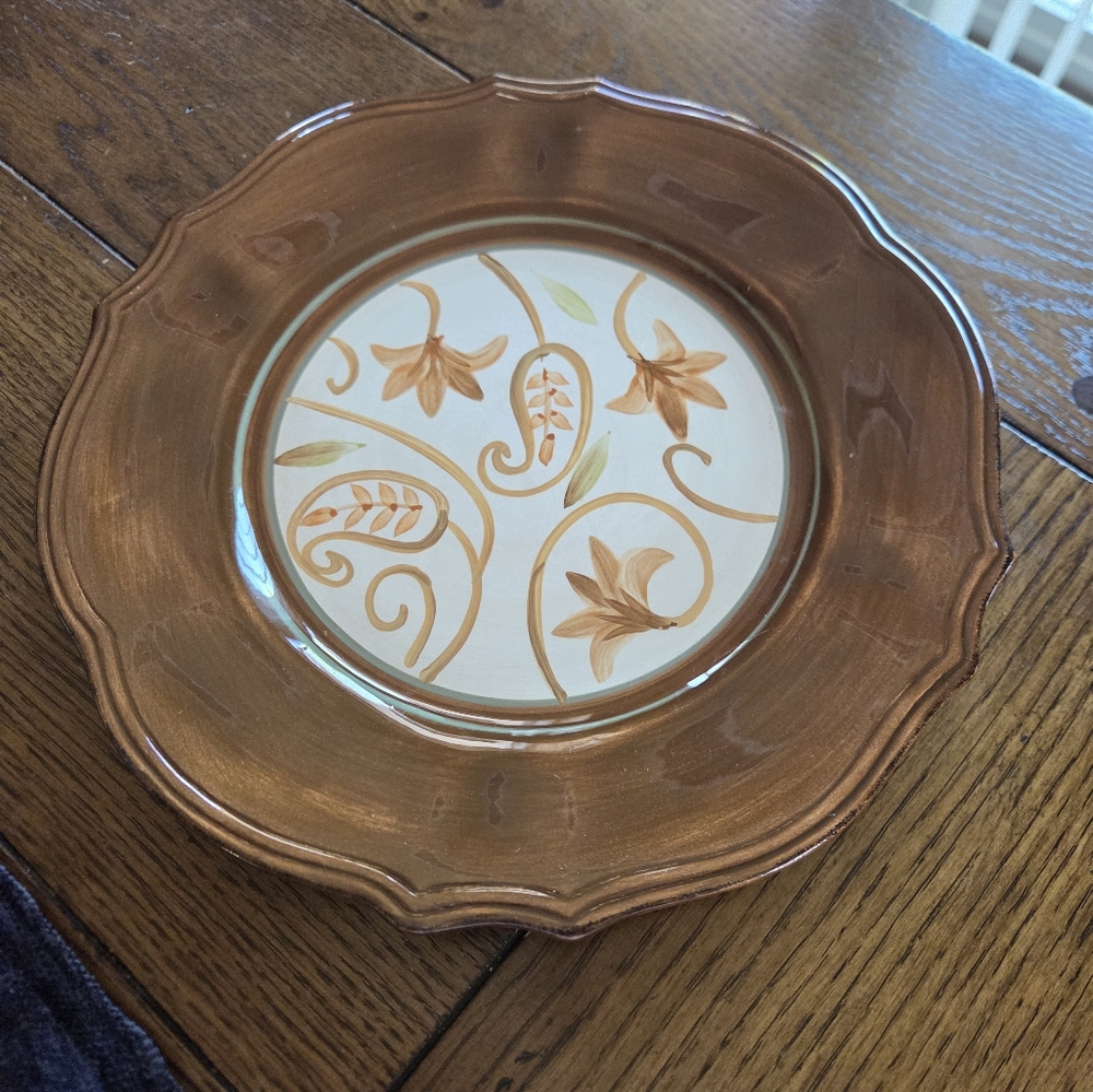 Daniel Cremieux "Maison" Plate